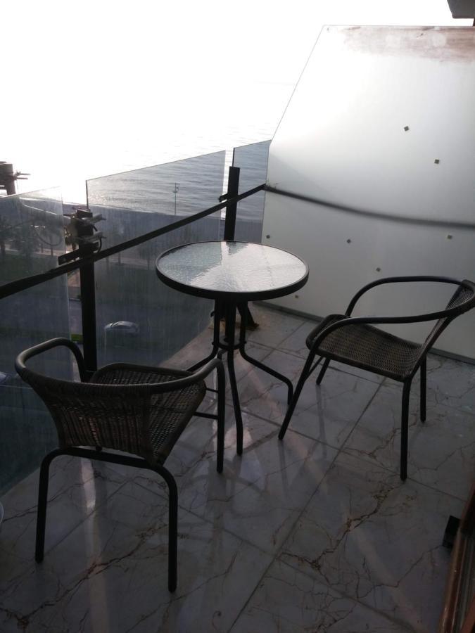 Apartment On The Back Sea Batum Dış mekan fotoğraf